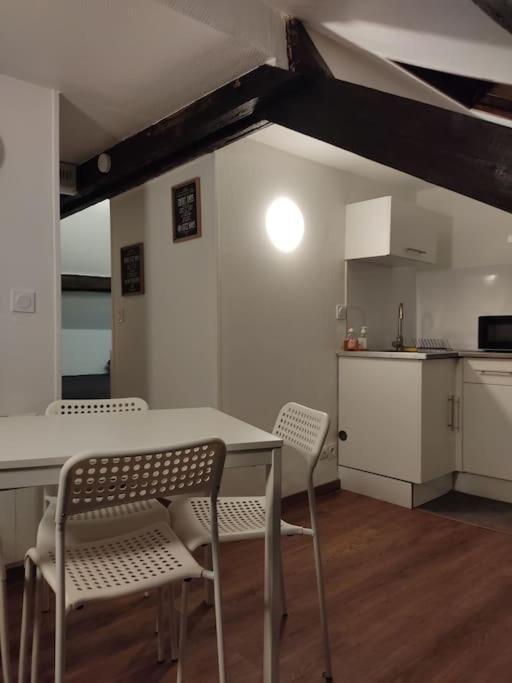Studio Remois - Wifi/Netflix Reims Dış mekan fotoğraf